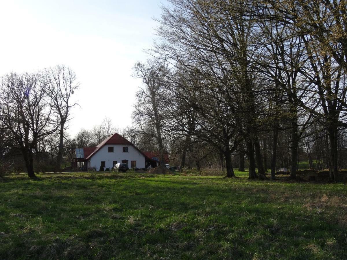 Poza Zgielkiem Villa Венгожево Екстериор снимка